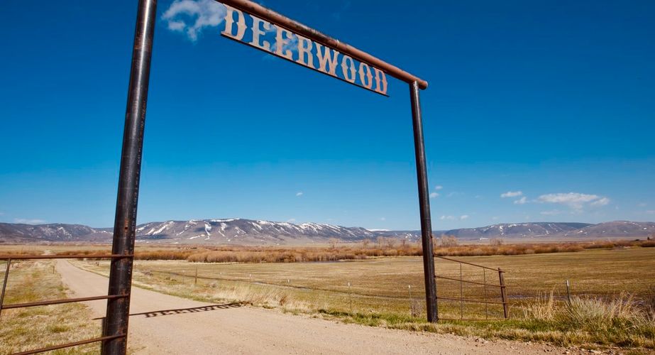 Wyoming Office of Tourism 2 Wyoming Office of Tourism 2